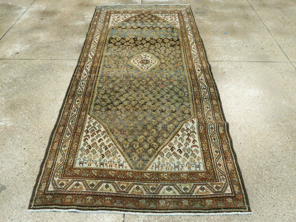 Vintage Persian Malayer Gallery Rug, No.28829 - Galerie Shabab