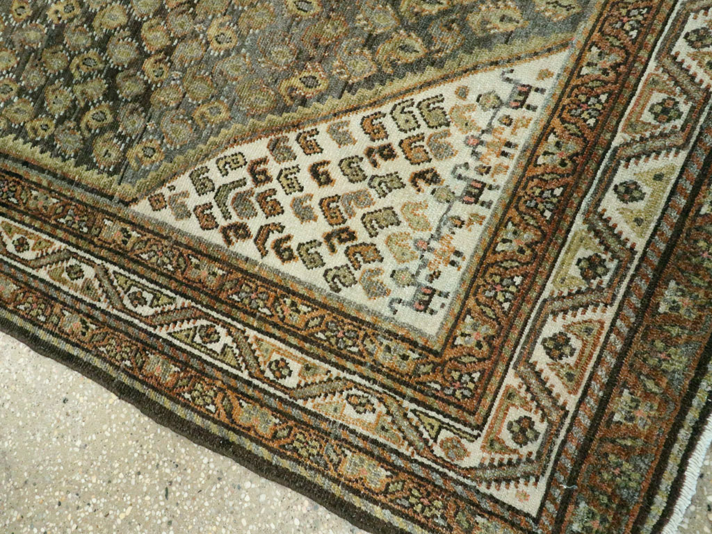 Vintage Persian Malayer Gallery Rug, No.28829 - Galerie Shabab