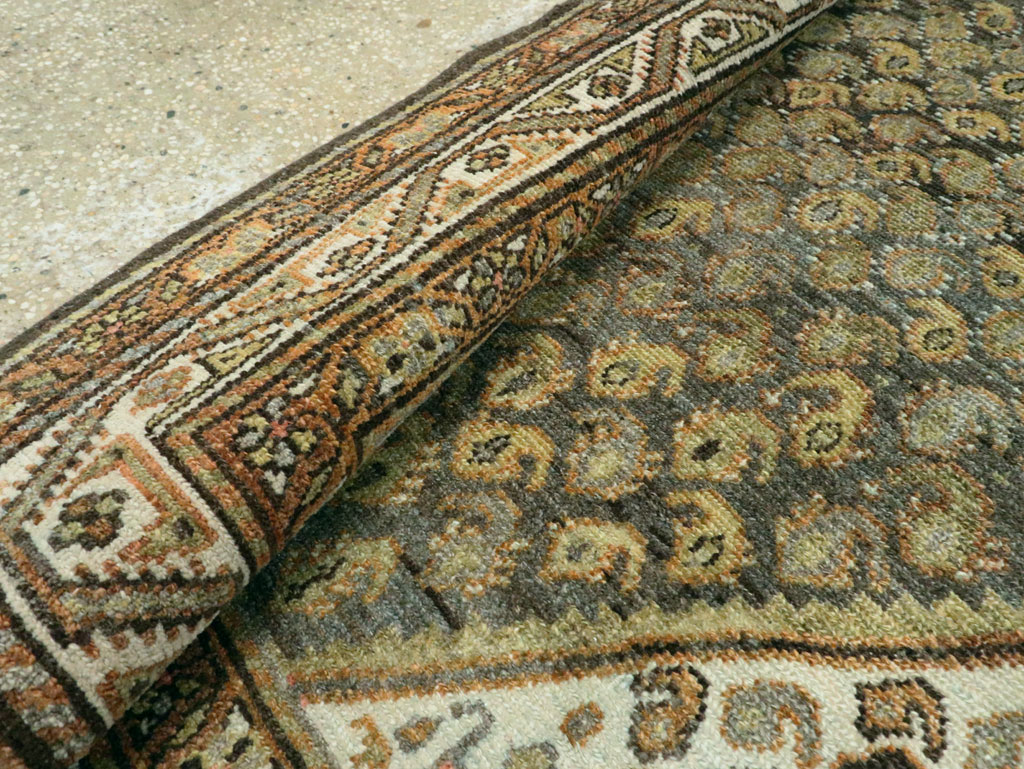 Vintage Persian Malayer Gallery Rug, No.28829 - Galerie Shabab