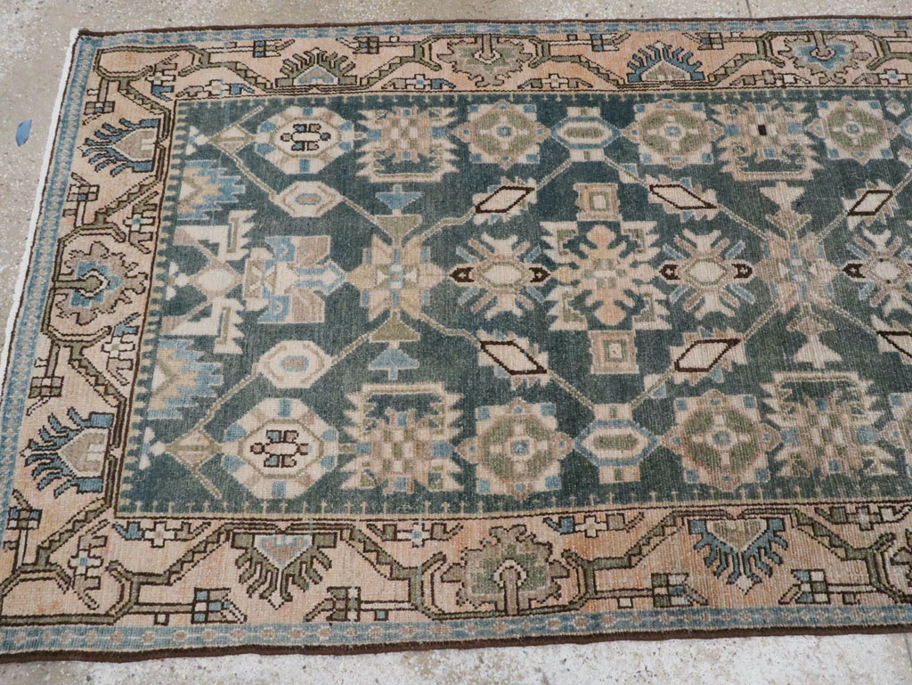 Vintage Persian Malayer Runner, No.28831 - Galerie Shabab