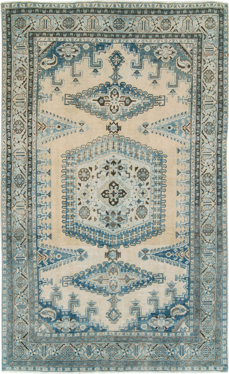 Vintage Persian Veece Accent Carpet, No.28843 - Galerie Shabab