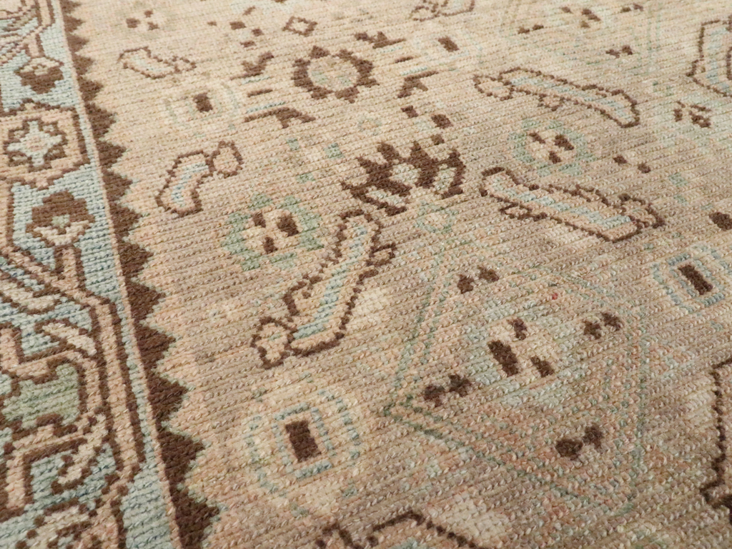 Vintage Persian Malayer Throw Rug, No.28866 - Galerie Shabab