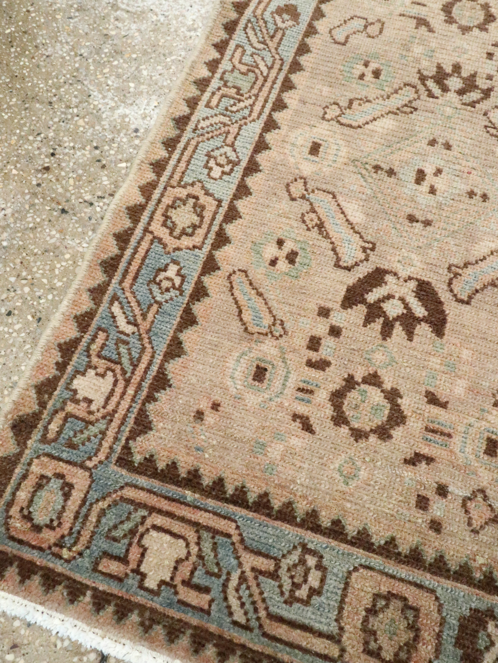 Vintage Persian Malayer Throw Rug, No.28866 - Galerie Shabab