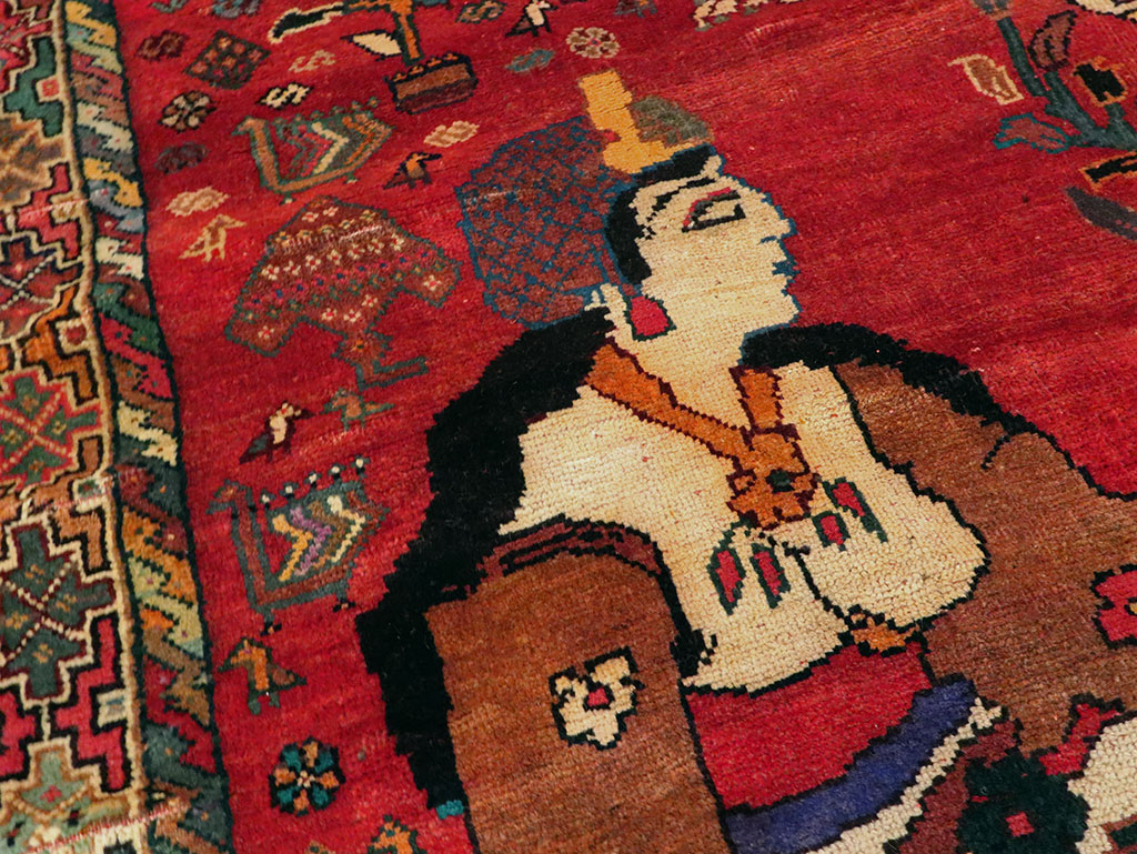 Vintage Persian Shiraz Pictorial Accent Carpet, No.28873 - Galerie Shabab
