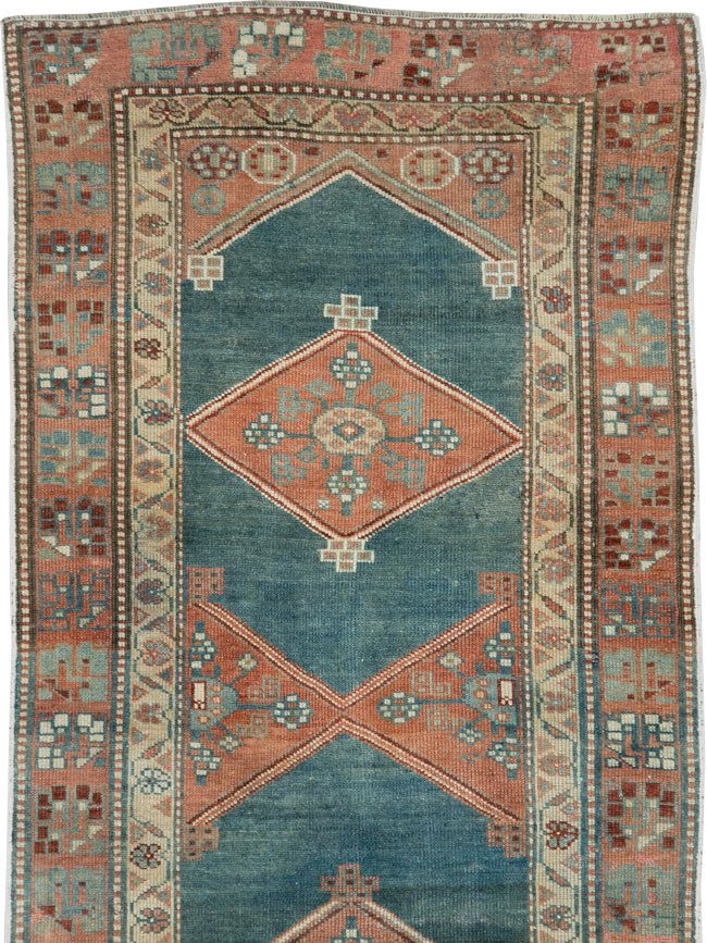 Antique Persian Northwest Rug, No.28876 - Galerie Shabab