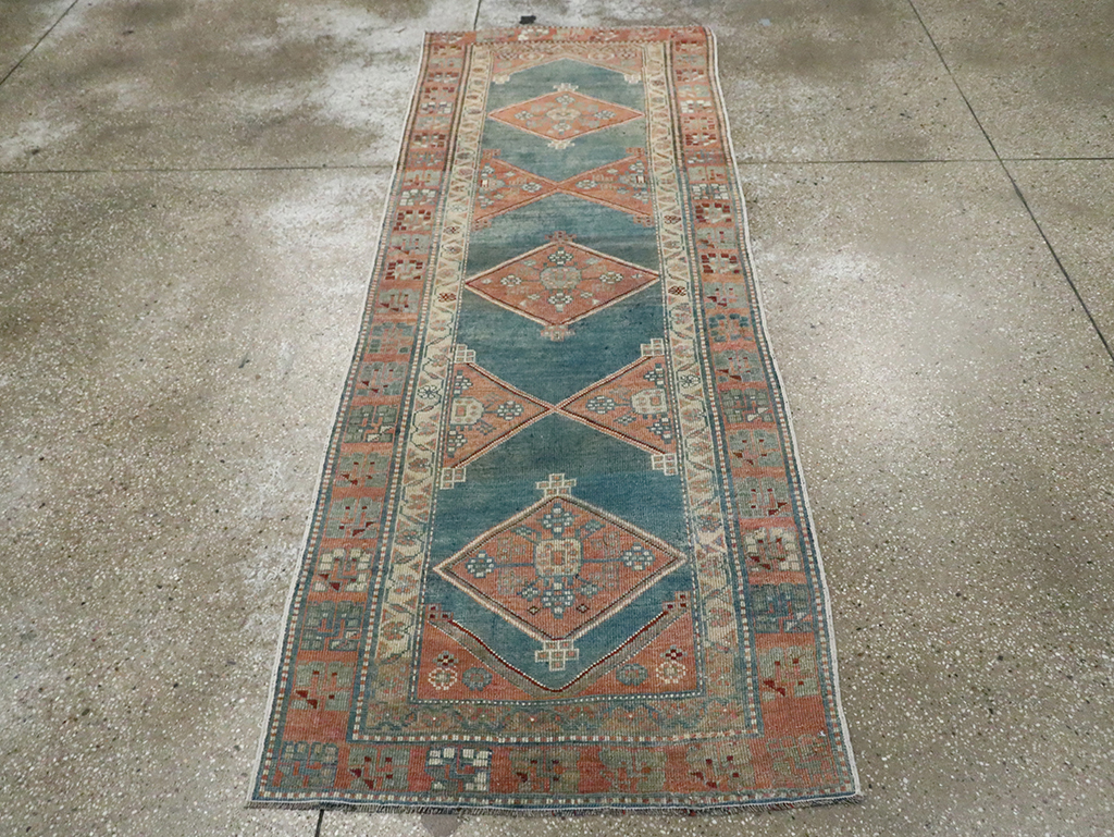 Antique Persian Northwest Rug, No.28876 - Galerie Shabab