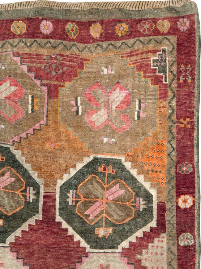 Vintage Turkish Anatolian Large Gallery Carpet, No.28879 - Galerie Shabab