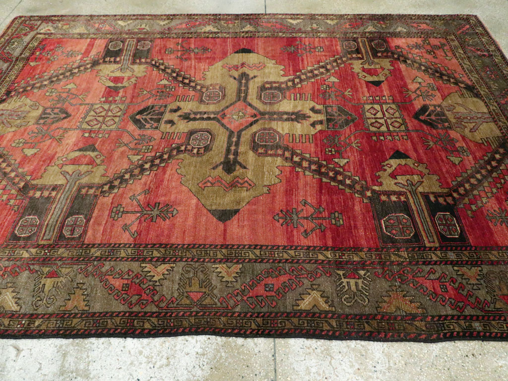 Vintage Turkish Anatolian Accent Rug, No.28886 - Galerie Shabab