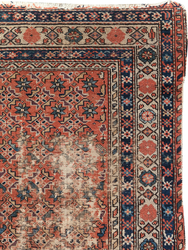 Antique Distressed Malayer Rug, No.28892 - Galerie Shabab
