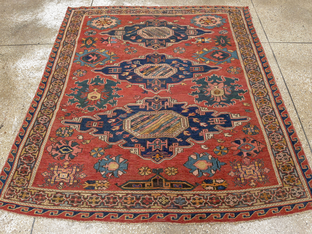 Antique Russian Soumak Square Throw Rug, No.28893 - Galerie Shabab