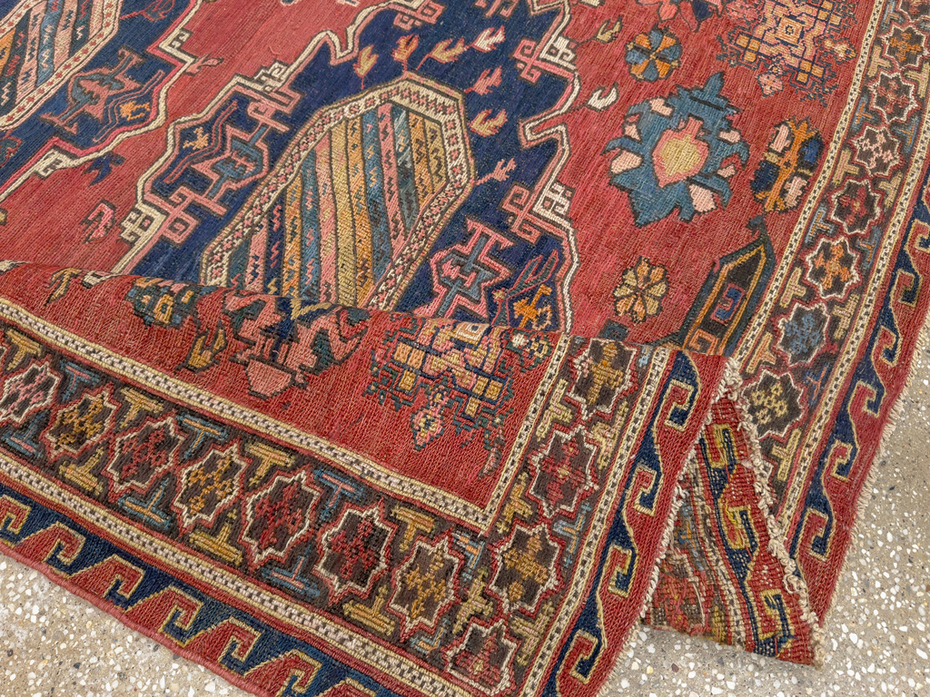 Antique Russian Soumak Square Throw Rug, No.28893 - Galerie Shabab