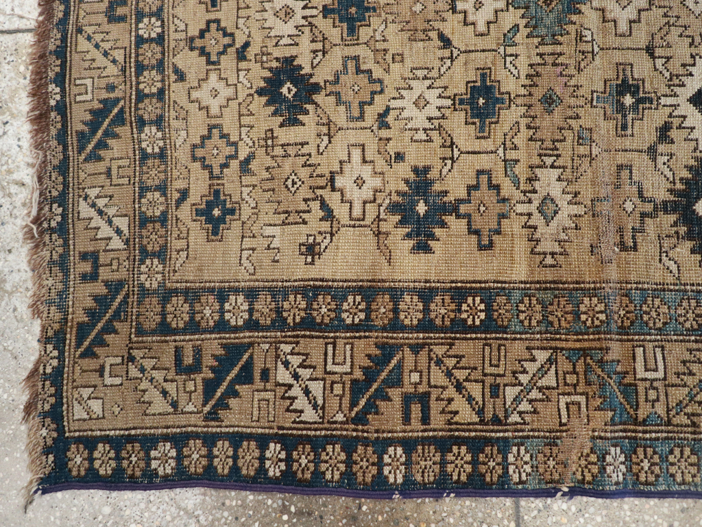 Distressed Antique Caucasian Shirvan Square Accent Rug, No.28894 - Galerie Shabab