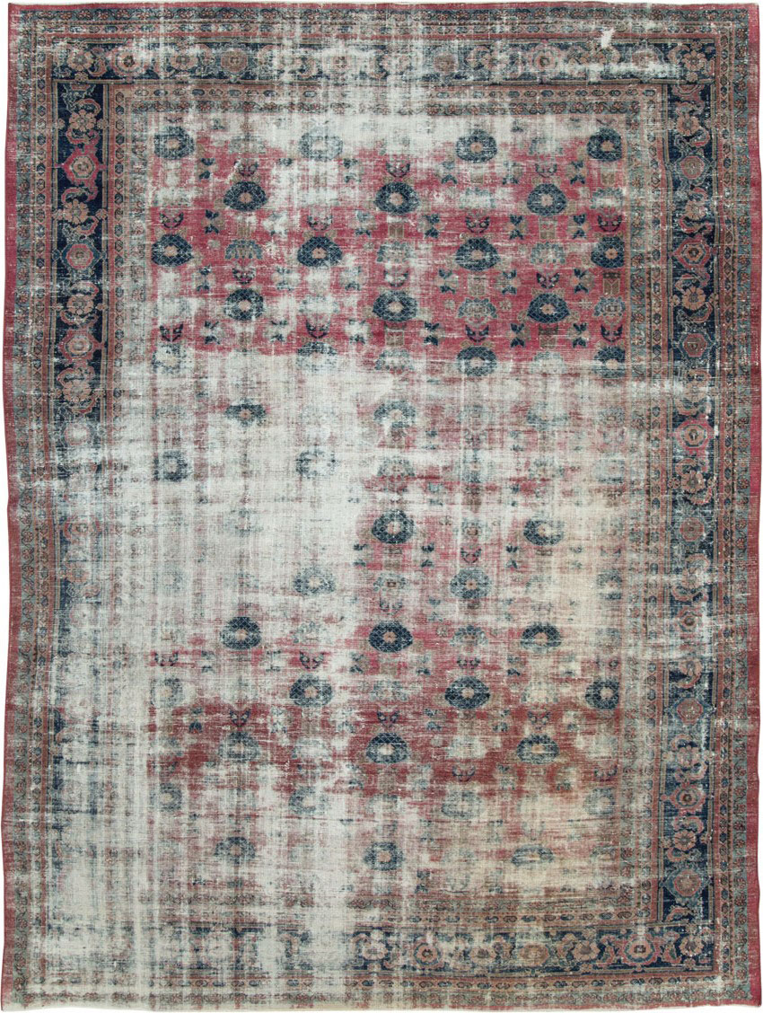 Distressed Vintage Persian Malayer Room Size Carpet, No.28896 - Galerie Shabab