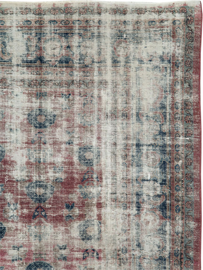 Distressed Vintage Persian Malayer Room Size Carpet, No.28896 - Galerie Shabab