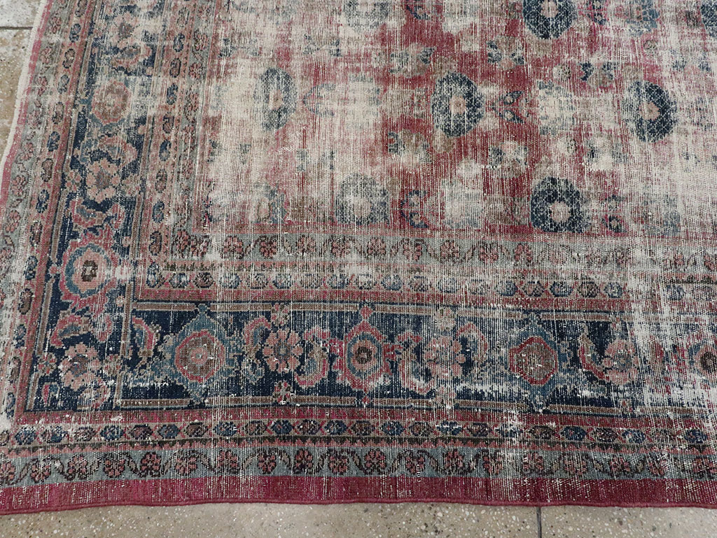 Distressed Vintage Persian Malayer Room Size Carpet, No.28896 - Galerie Shabab
