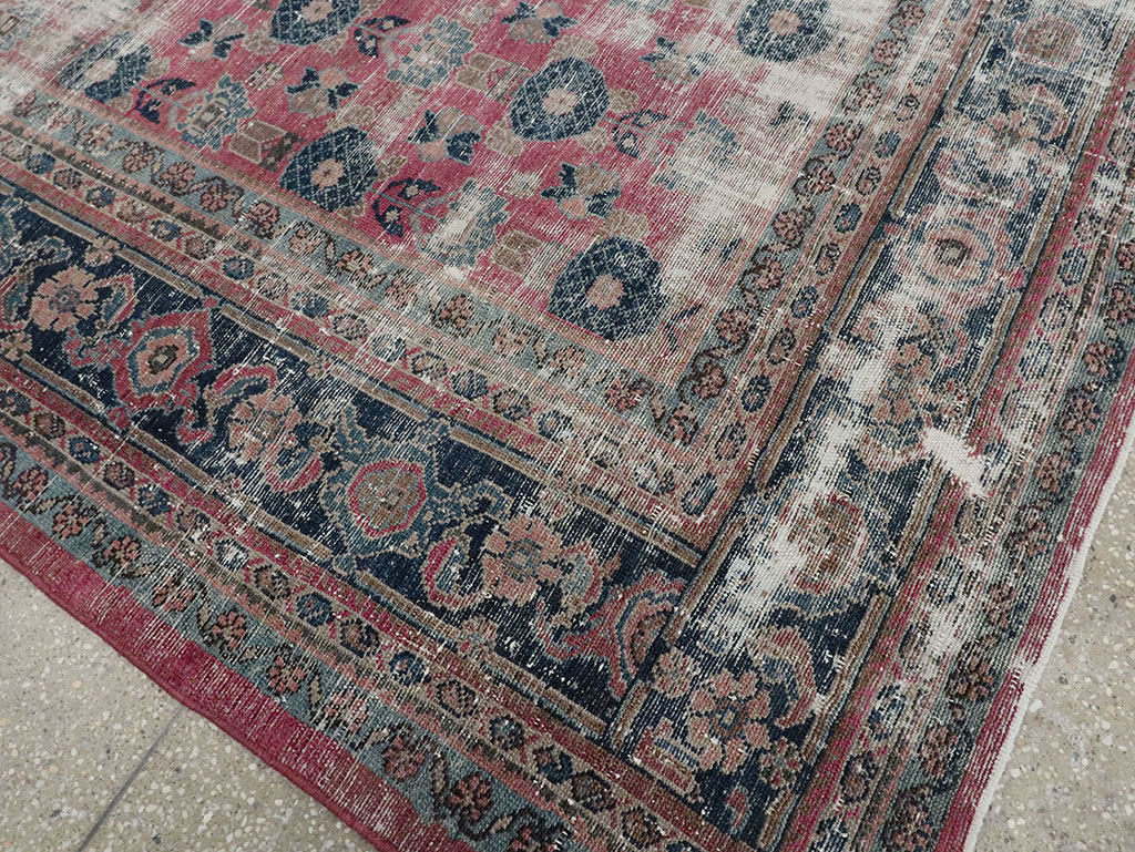 Distressed Vintage Persian Malayer Room Size Carpet, No.28896 - Galerie Shabab