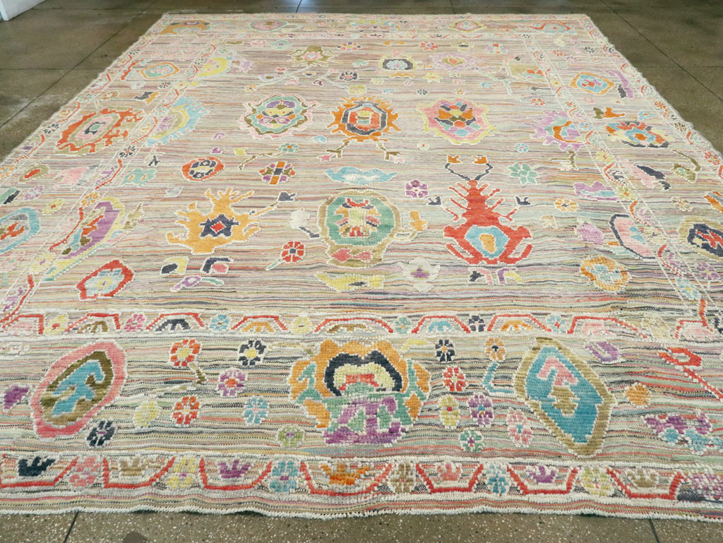 Contemporary Turkish Souf Oushak Large Room Size Carpet, No.28898 - Galerie Shabab