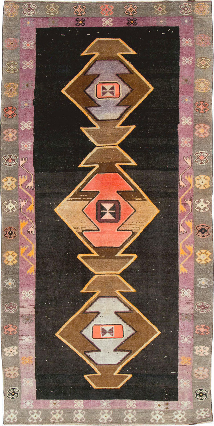 Vintage Turkish Anatolian Gallery Carpet, No.28907 - Galerie Shabab