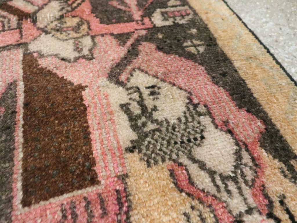 Vintage Turkish Pictorial Anatolian Throw Rug, No.28909 - Galerie Shabab