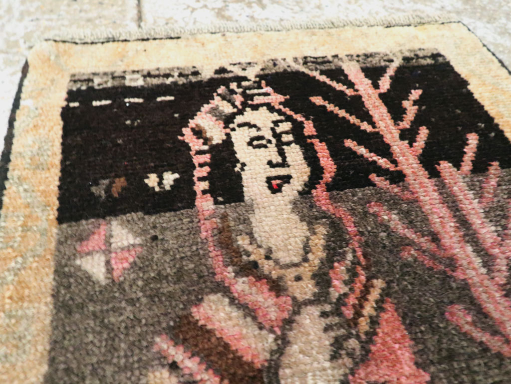 Vintage Turkish Pictorial Anatolian Throw Rug, No.28909 - Galerie Shabab