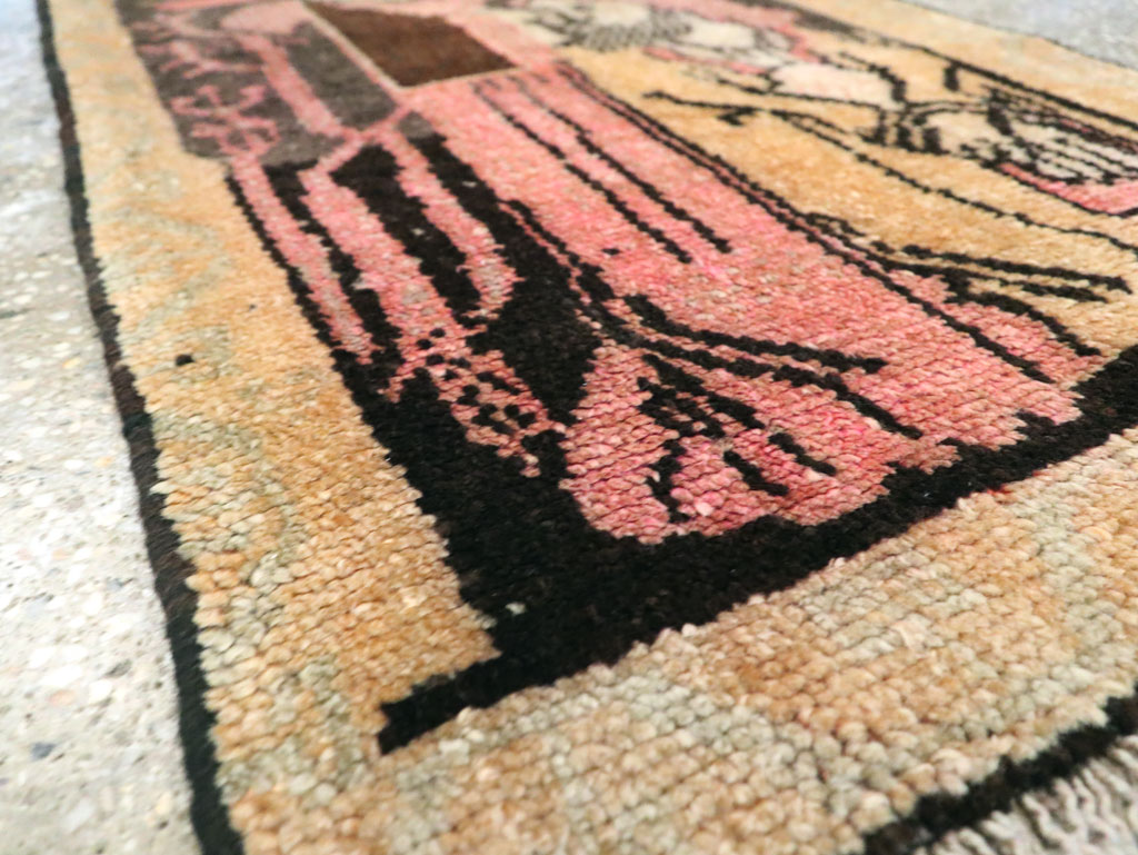 Vintage Turkish Pictorial Anatolian Throw Rug, No.28909 - Galerie Shabab