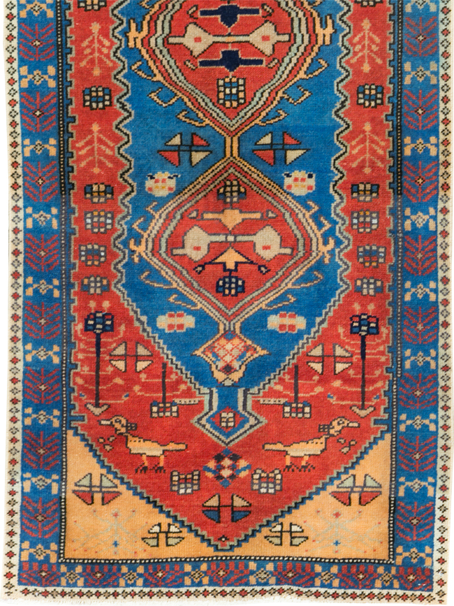 Vintage Persian Mahal Runner, No.28917 - Galerie Shabab