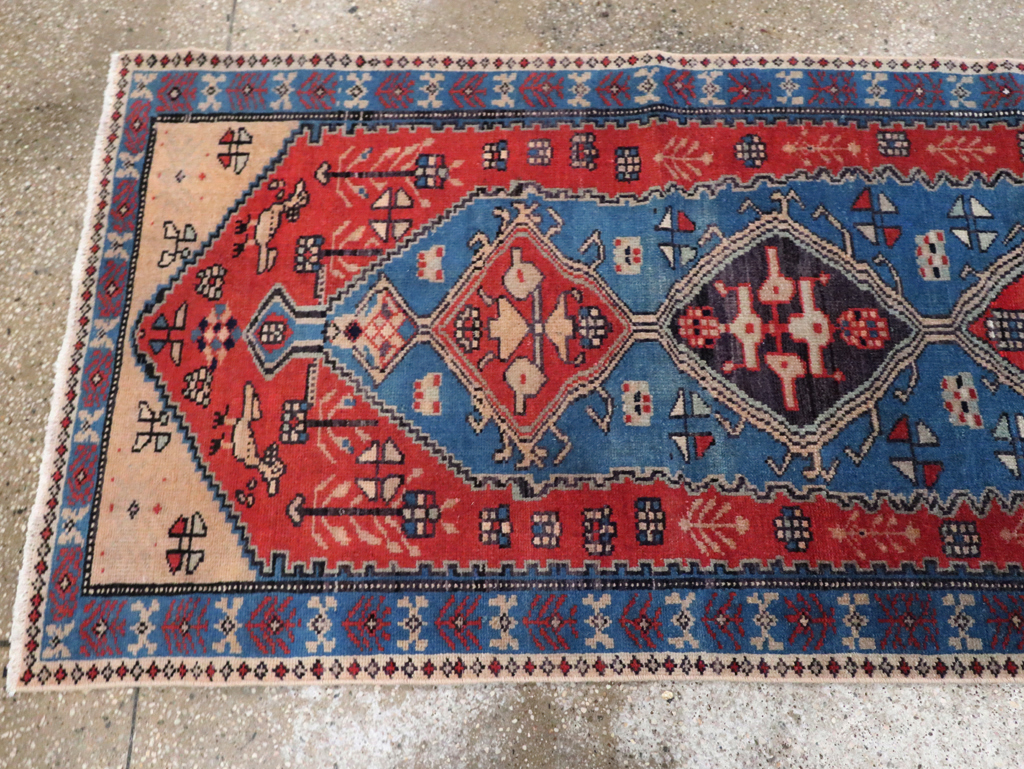 Vintage Persian Mahal Runner, No.28917 - Galerie Shabab