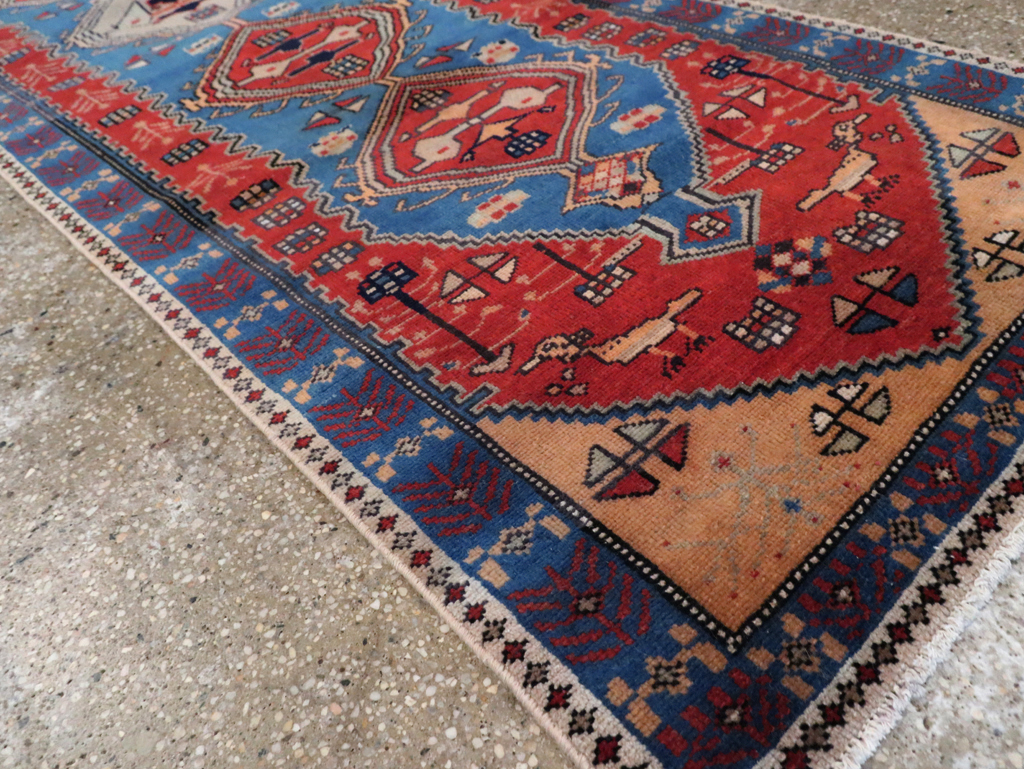 Vintage Persian Mahal Runner, No.28917 - Galerie Shabab