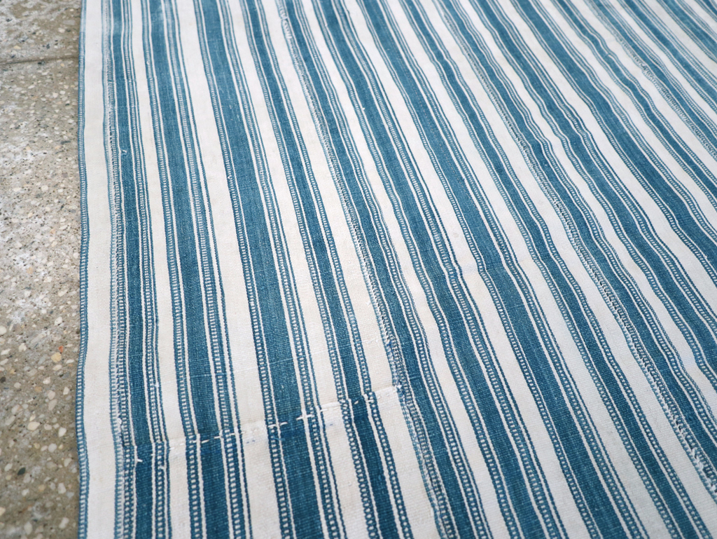 Vintage Persian Flatweave Kilim Throw Rug, No.28923 - Galerie Shabab