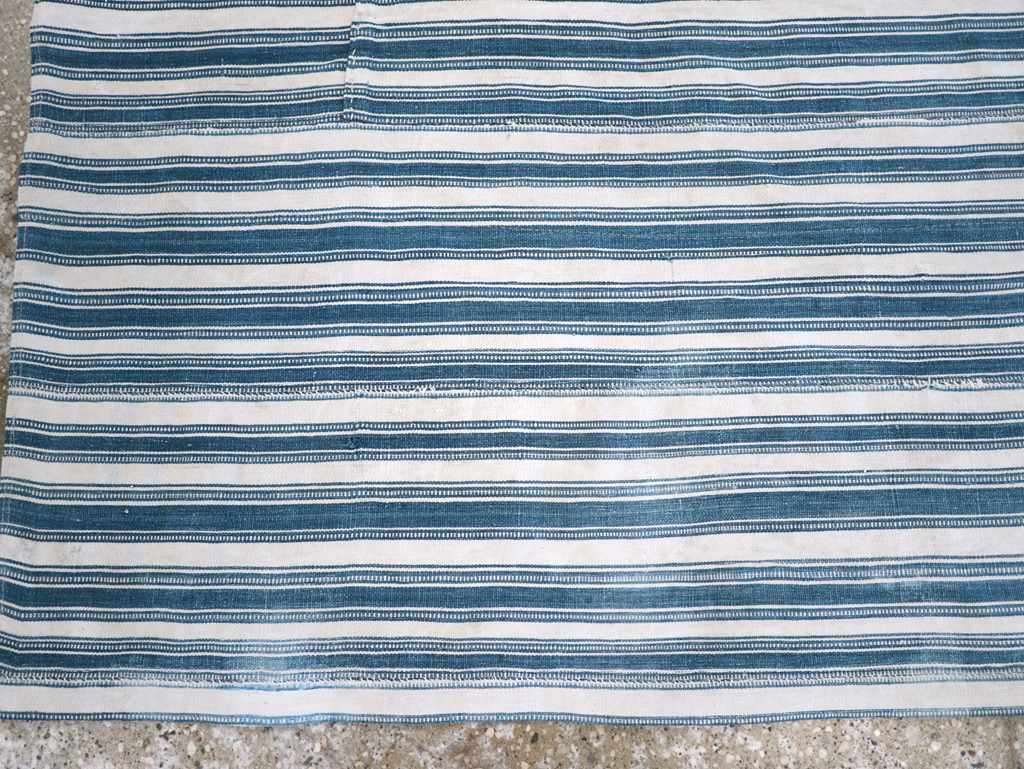 Vintage Persian Flatweave Kilim Throw Rug, No.28923 - Galerie Shabab