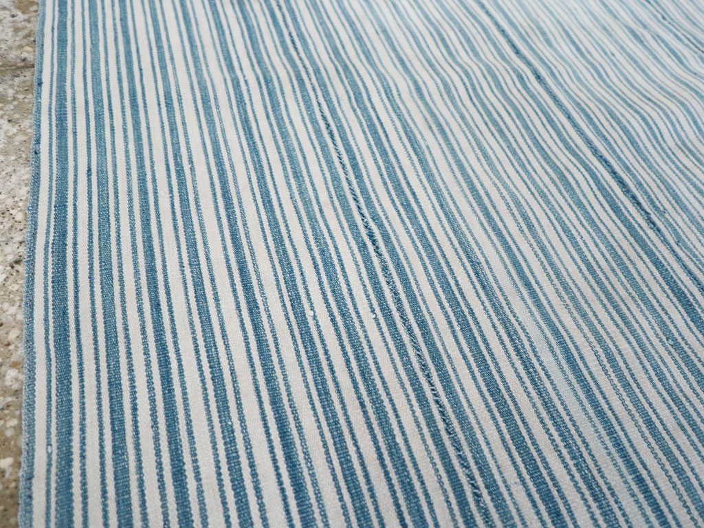 Vintage Persian Flatweave Kilim Throw Rug, No.28925 - Galerie Shabab