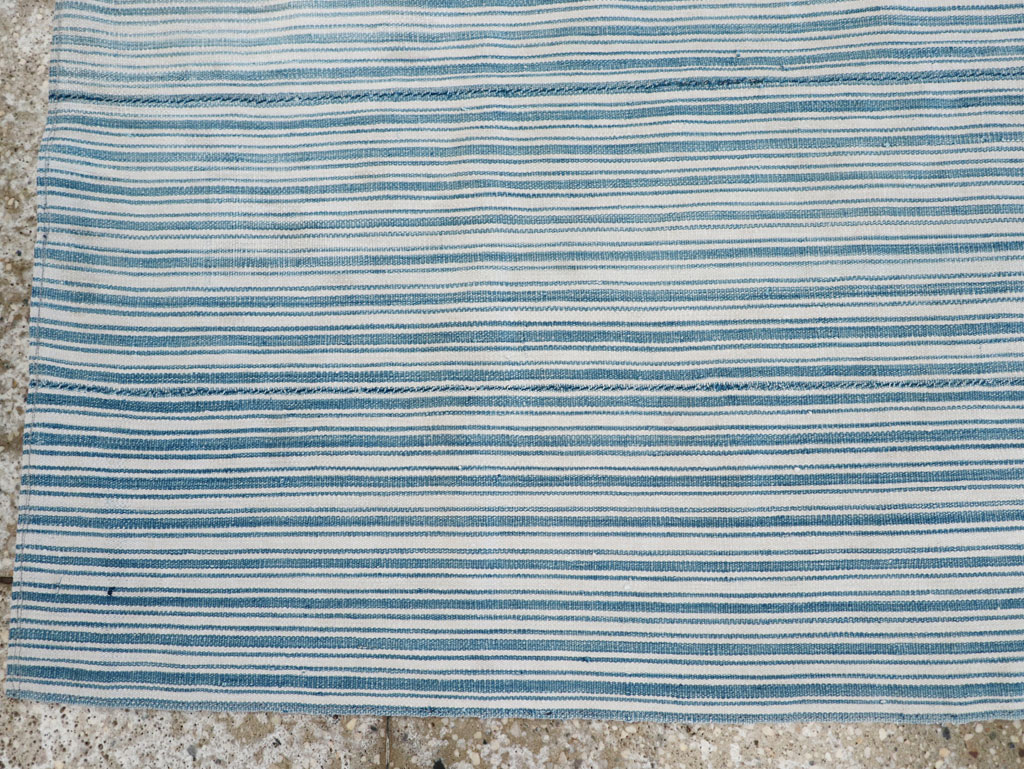 Vintage Persian Flatweave Kilim Throw Rug, No.28925 - Galerie Shabab