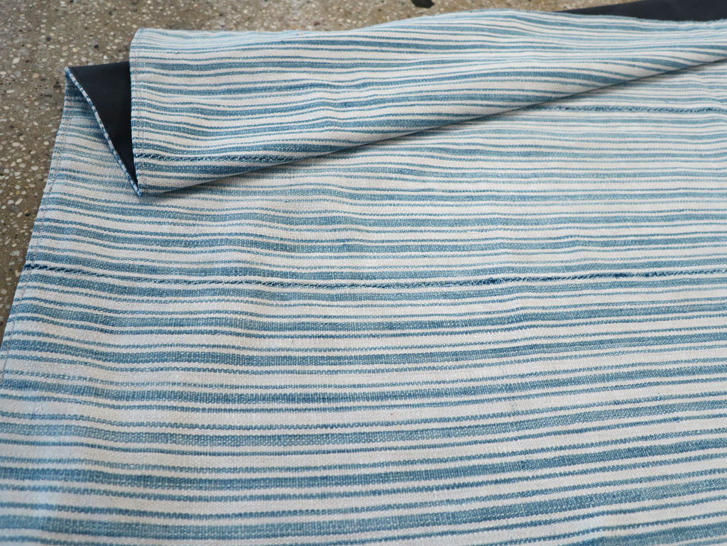 Vintage Persian Flatweave Kilim Throw Rug, No.28925 - Galerie Shabab