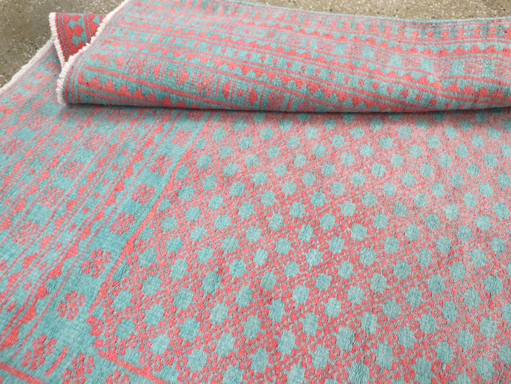 Vintage Persian Flatweave Kilim Accent Carpet, No.28927 - Galerie Shabab