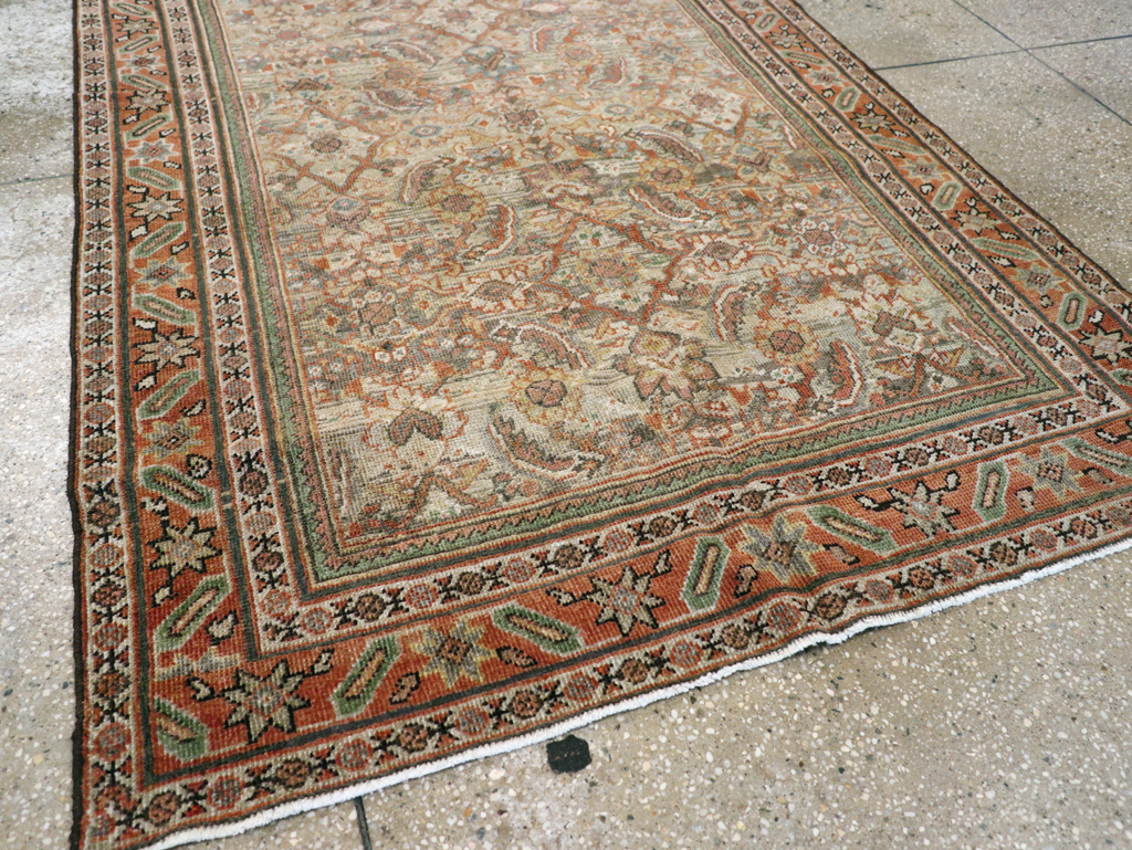 Antique Persian Mahal Gallery Rug, No.28931 - Galerie Shabab
