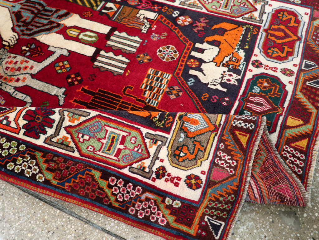 Vintage Persian Shiraz Pictorial Rug, No.28932 - Galerie Shabab