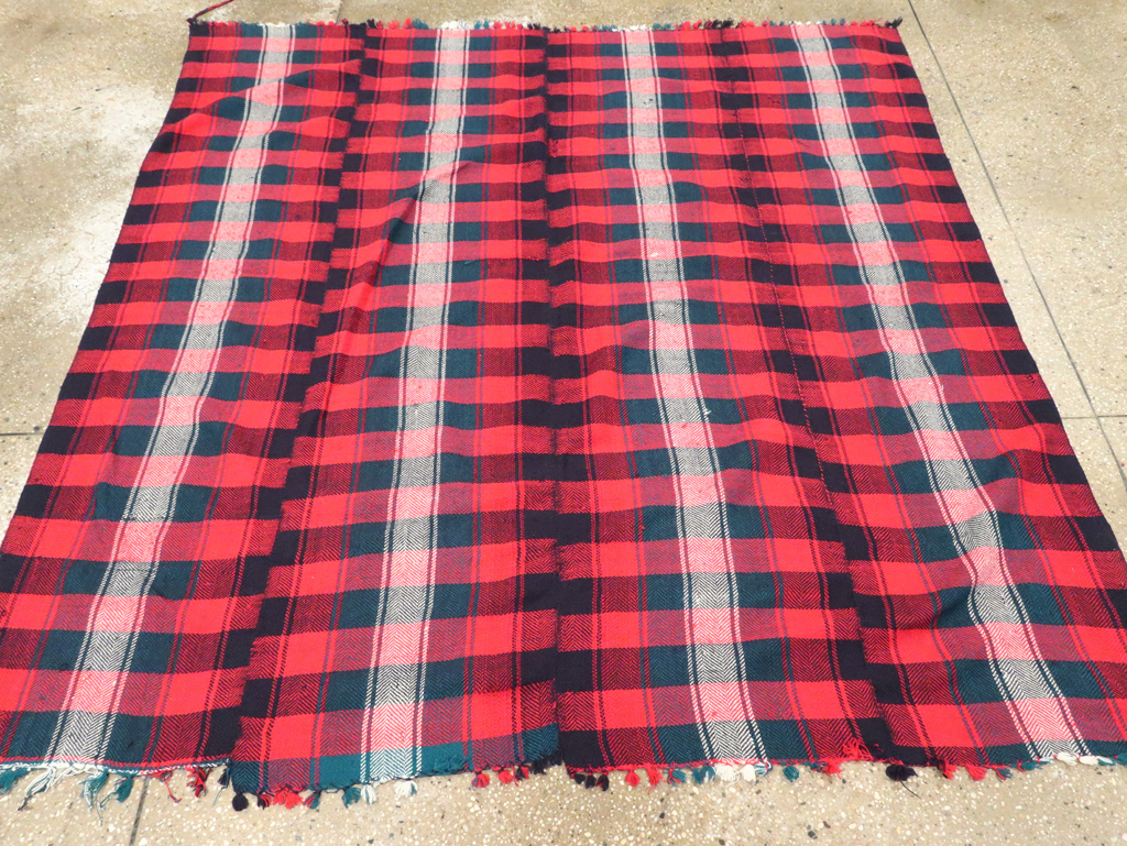 Vintage Persian Square Textile, No.28944 - Galerie Shabab