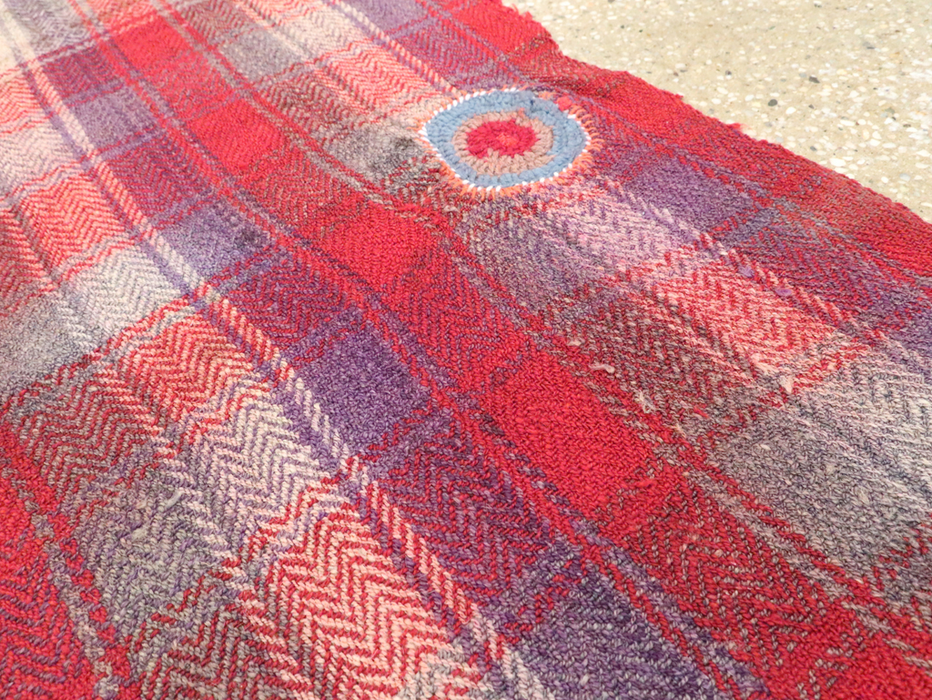 Vintage Persian Square Textile, No.28952 - Galerie Shabab