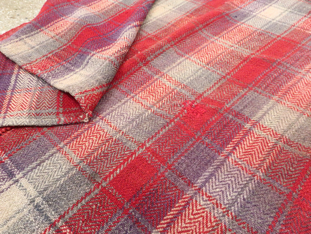 Vintage Persian Square Textile, No.28952 - Galerie Shabab