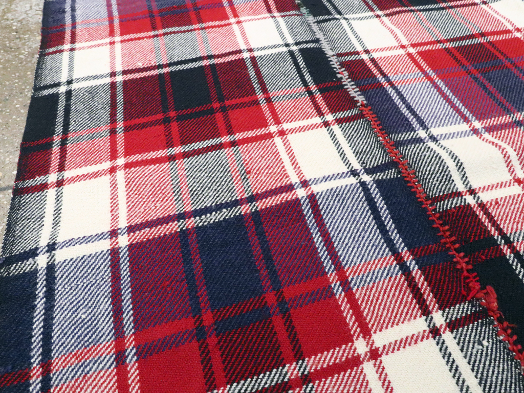 Vintage Persian Square Textile, No.28953 - Galerie Shabab