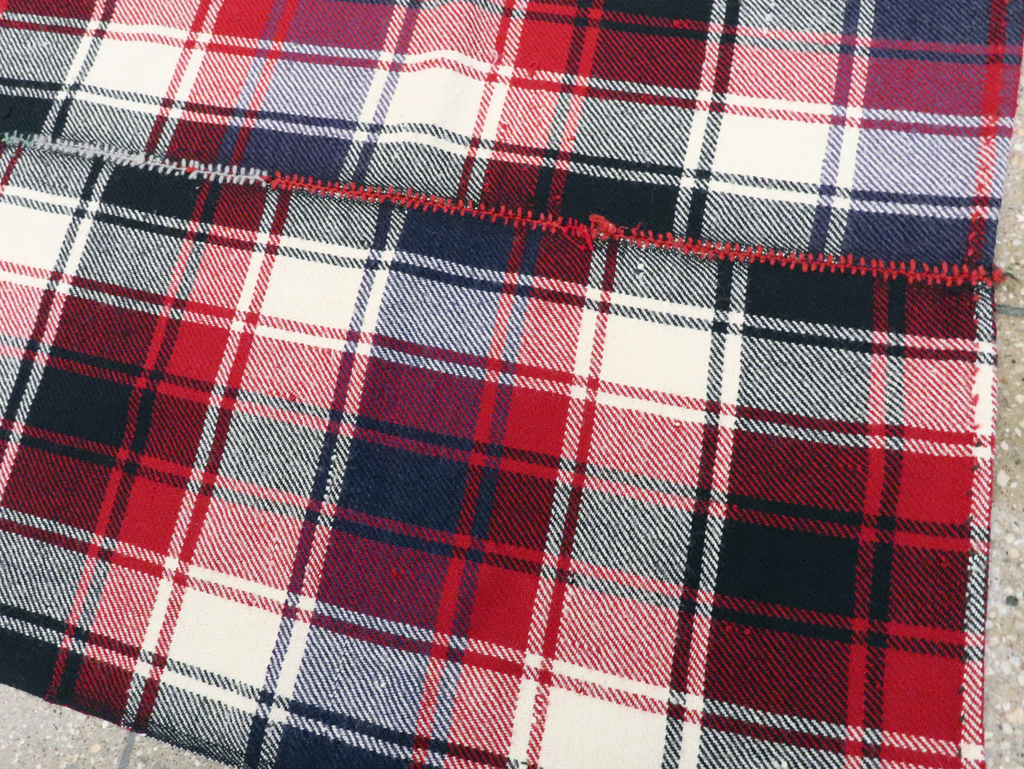 Vintage Persian Square Textile, No.28953 - Galerie Shabab