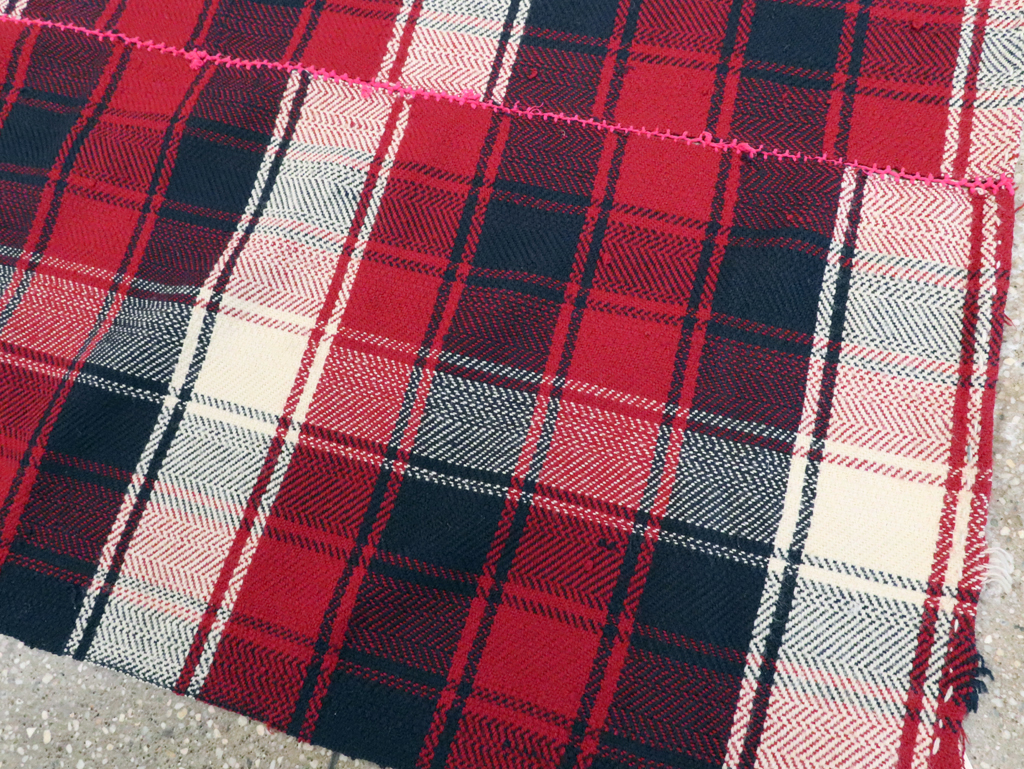 Vintage Persian Square Textile, No.28959 - Galerie Shabab