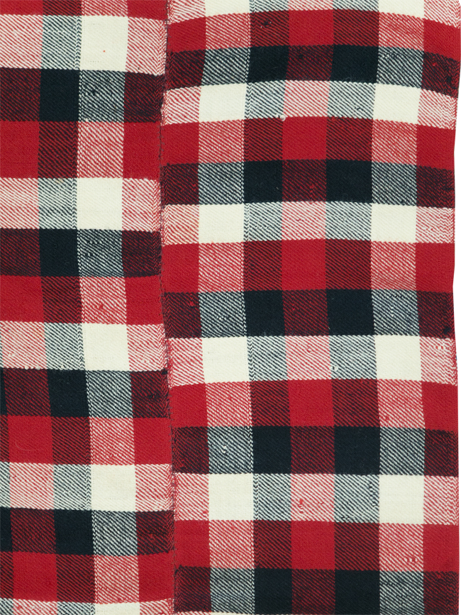 Vintage Persian Square Textile, No.28962 - Galerie Shabab