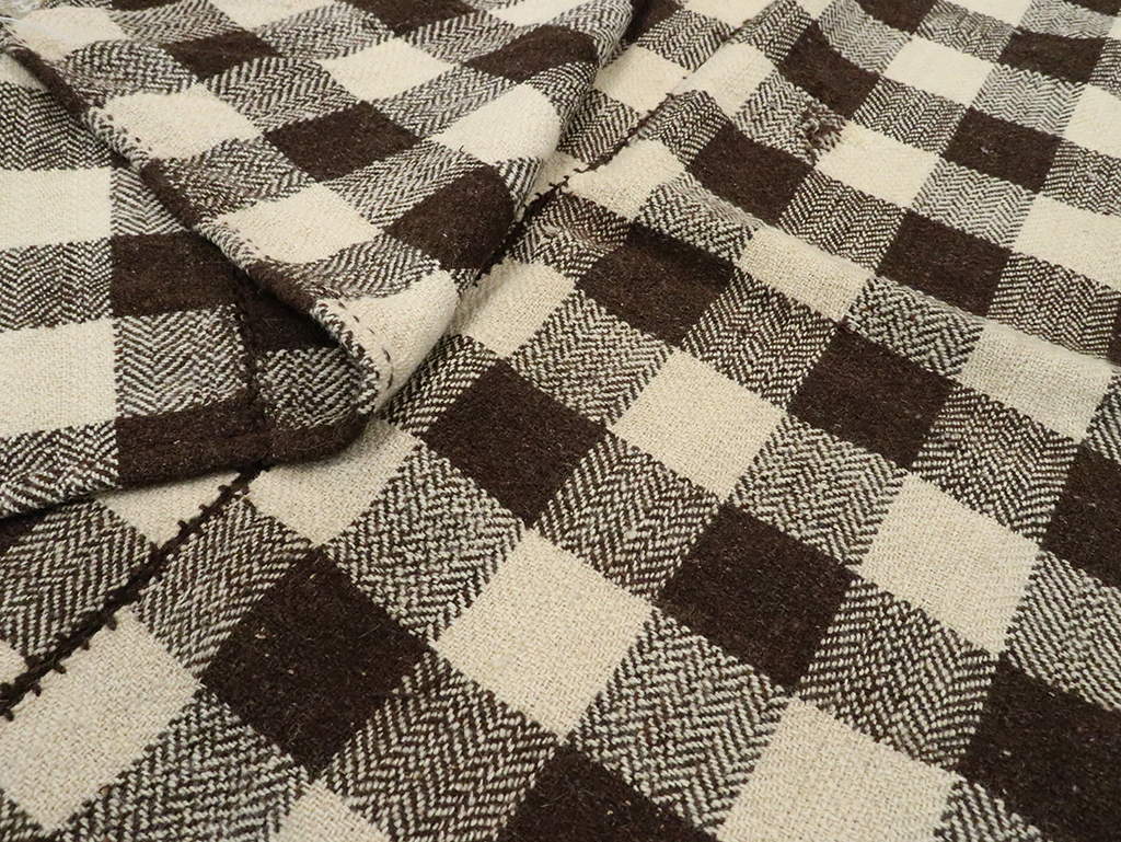 Vintage Persian Textile, No.28963 - Galerie Shabab