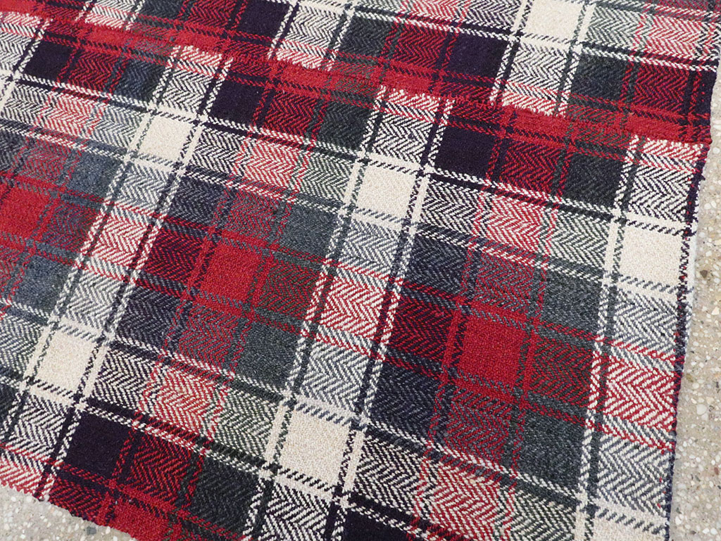 Vintage Persian Square Plaid Textile, No.28966 - Galerie Shabab