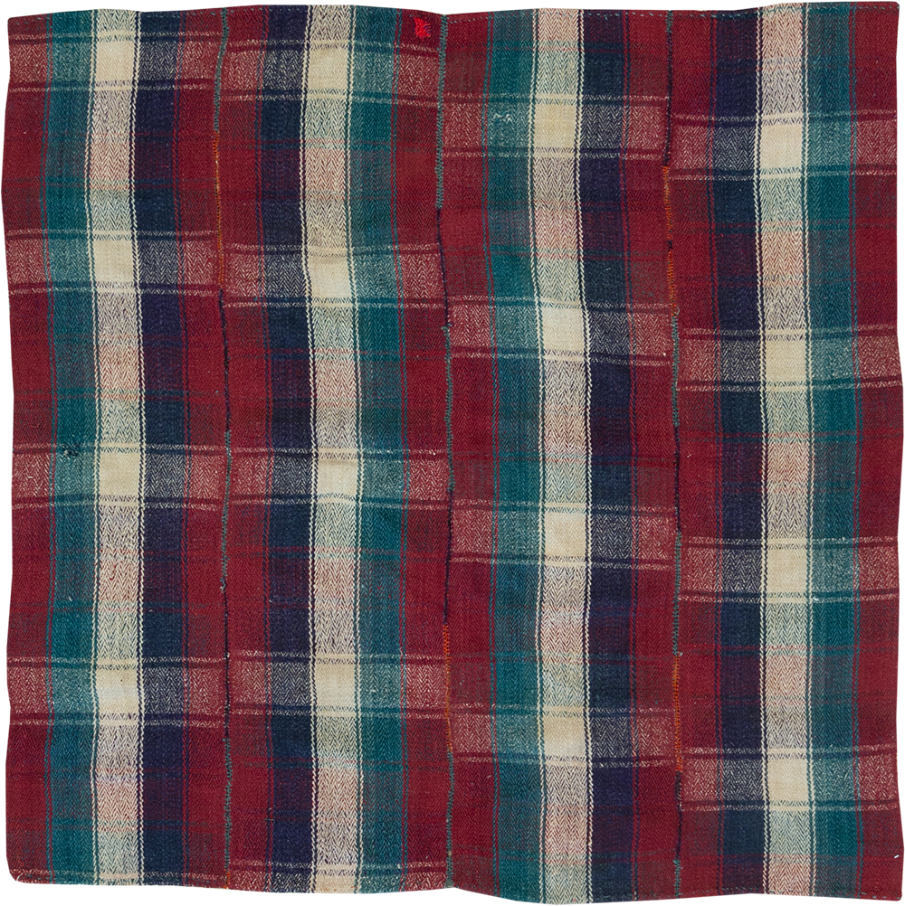 Vintage Persian Square Textile, No.28969 - Galerie Shabab