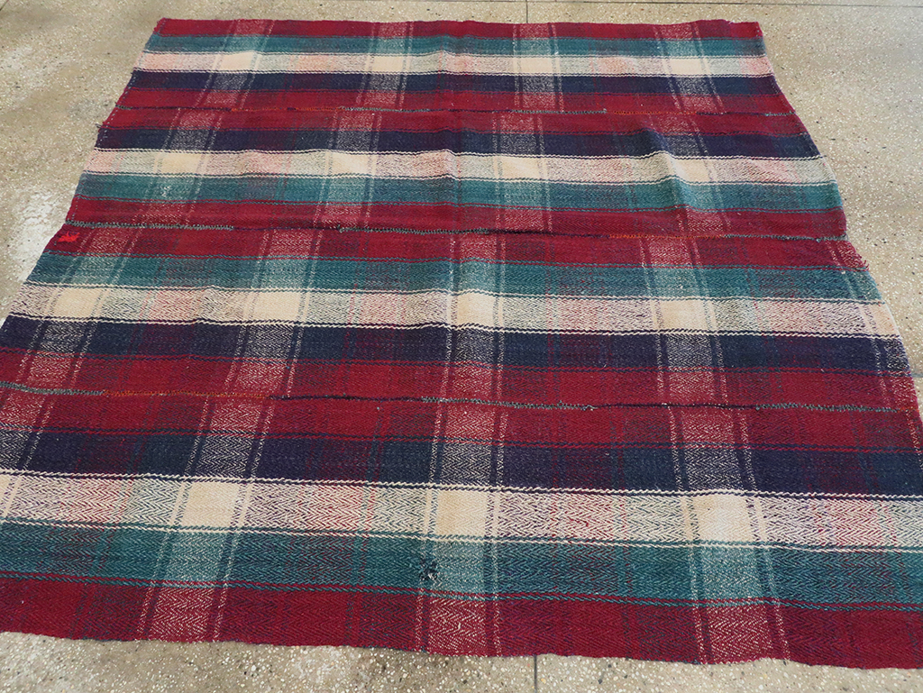 Vintage Persian Square Textile, No.28969 - Galerie Shabab