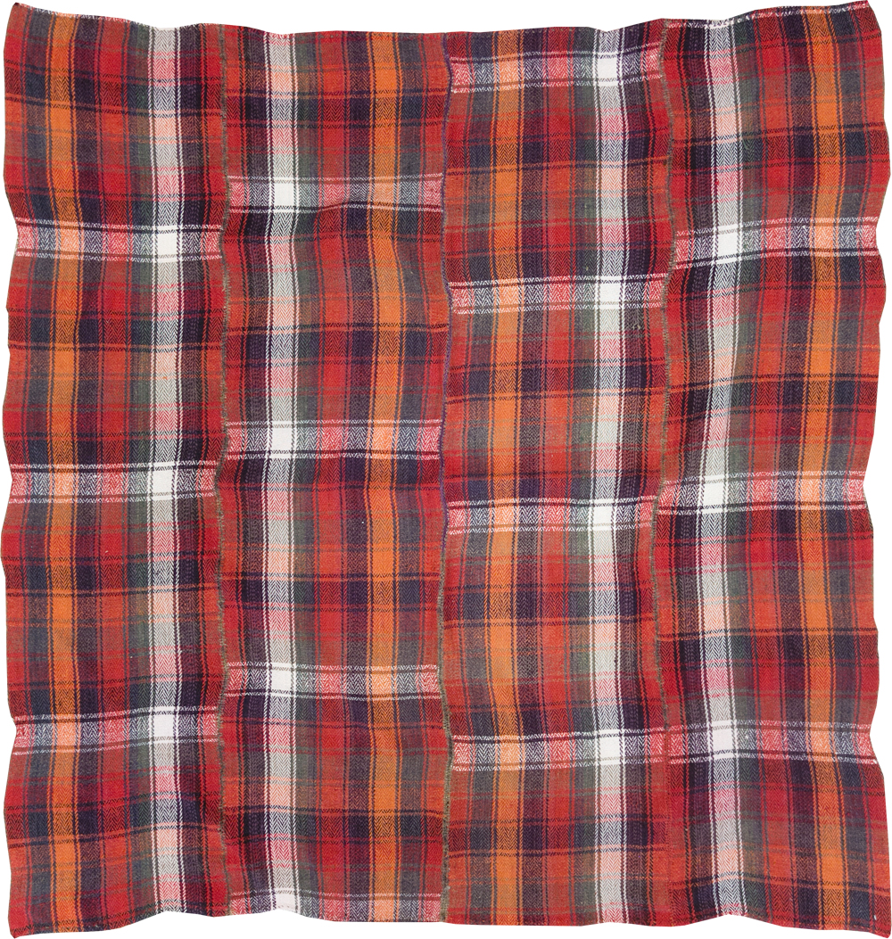 Vintage Persian Square Textile, No.28972 - Galerie Shabab