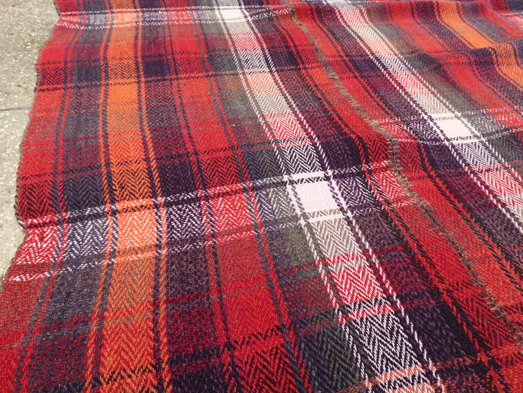 Vintage Persian Square Textile, No.28972 - Galerie Shabab