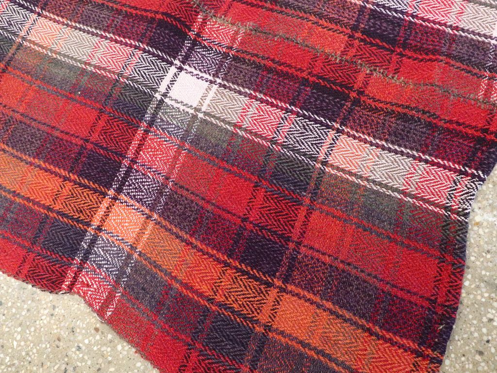 Vintage Persian Square Textile, No.28972 - Galerie Shabab